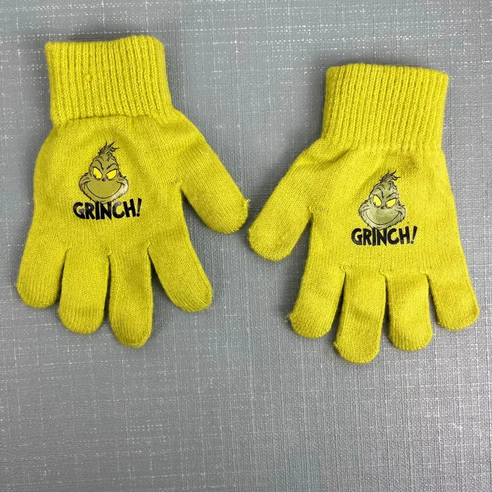 The Grinch Winter Earmuffs and Gloves Set